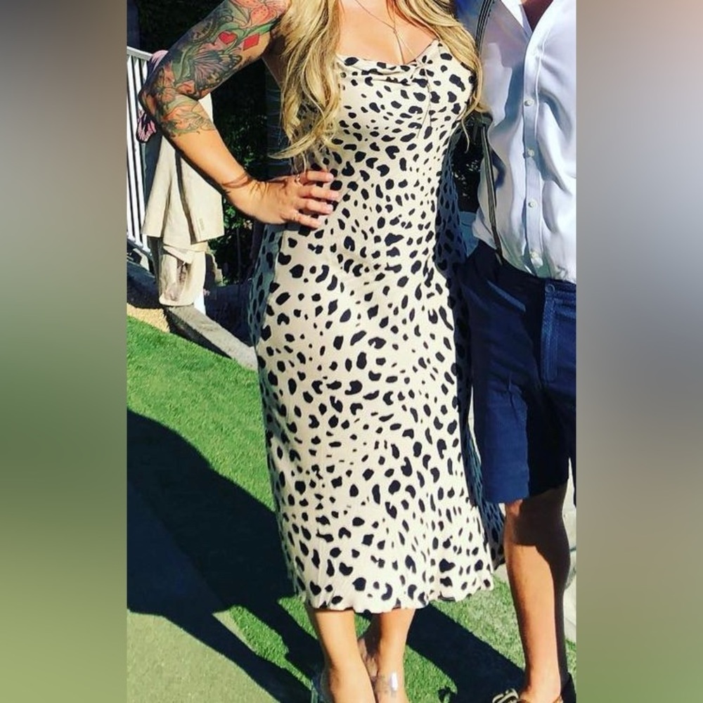 Vici Spaghetti strap midi dress